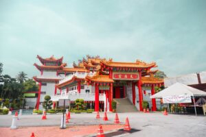 Read more about the article KUIL THEAN HOU: RUMAH IBADAH TAOISME YANG MEGAH DI MALAYSIA