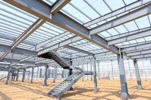 Read more about the article INOVASI PENGGUNAAN BESI DALAM ARSITEKTUR DAN DESAIN BANGUNAN