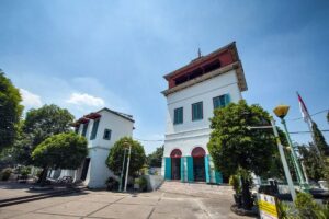 Read more about the article MENARA SYAHBANDAR: SIMBOL SEJARAH DAN PENGAWASAN MARITIM DI BATAVIA