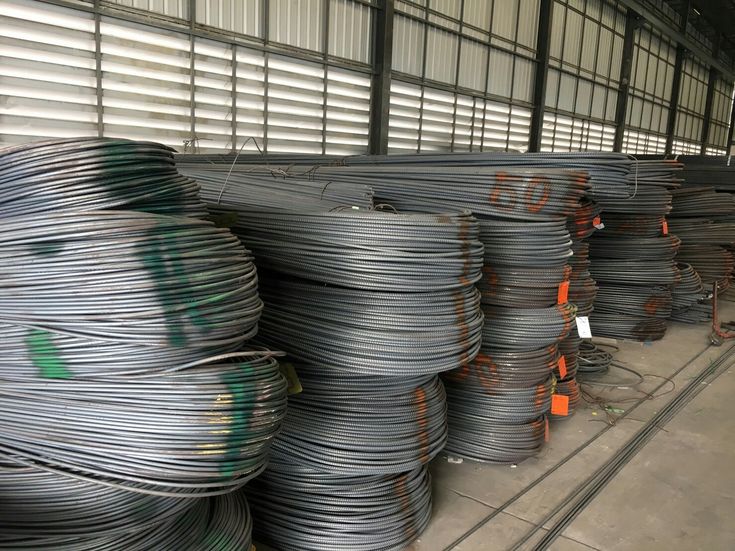 You are currently viewing PERBEDAAN BESI BETON ULIR DAN POLOS: MANA YANG LEBIH BAIK ?