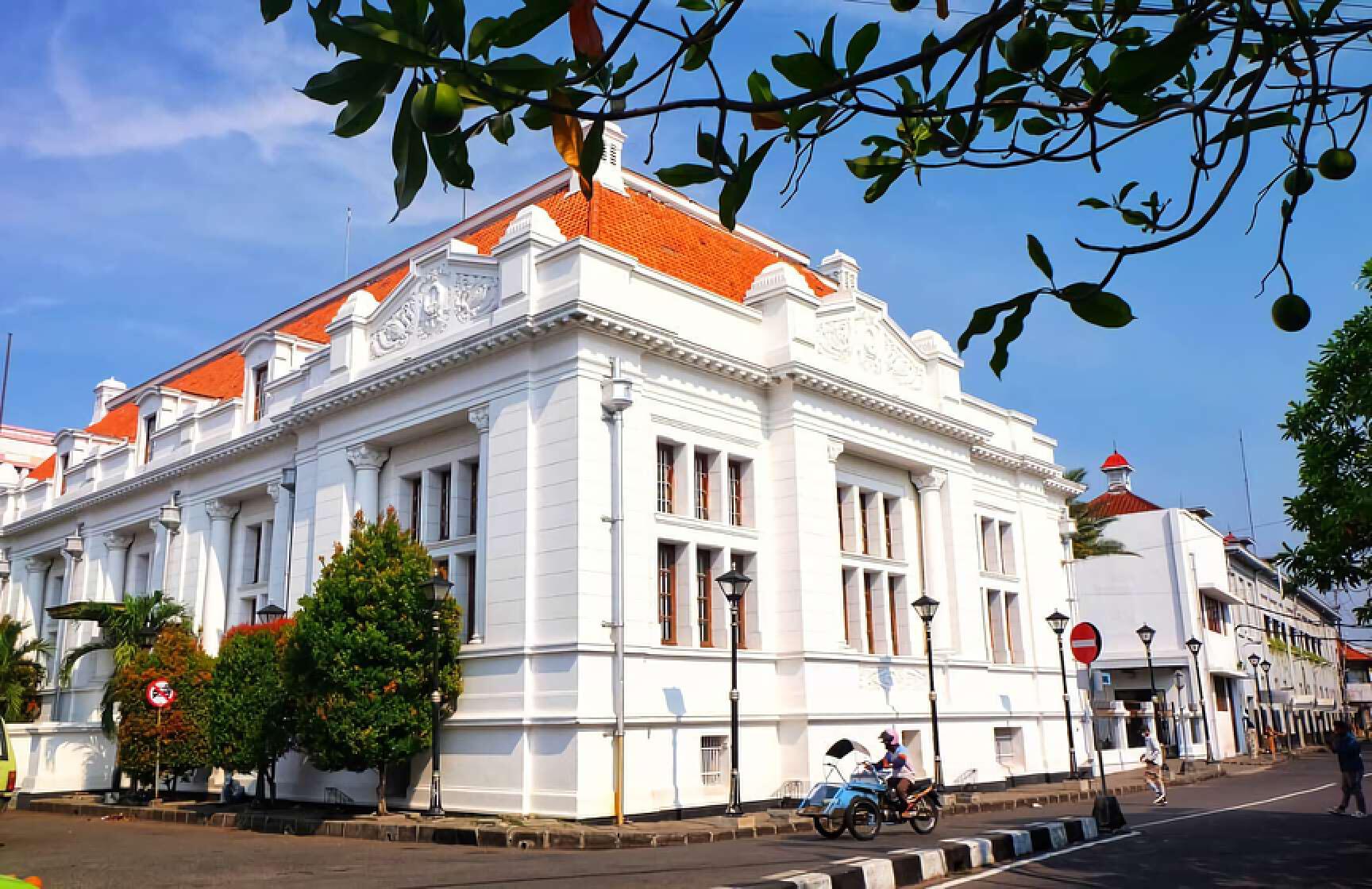 You are currently viewing MUSEUM DE JAVASCHE BANK: JEJAK SEJARAH PERBANKAN DI INDONESIA